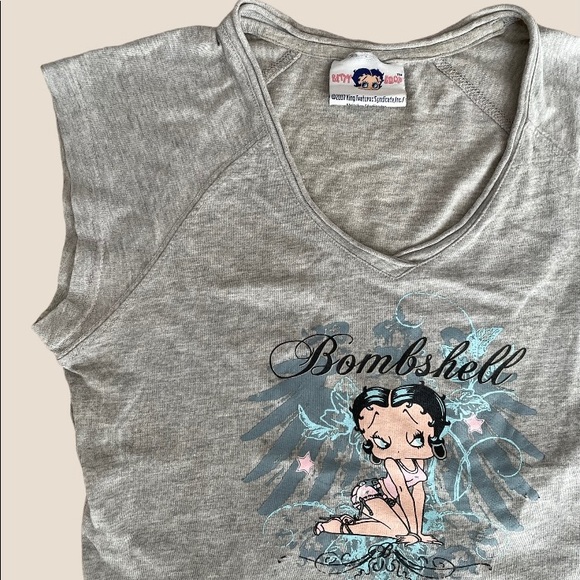 2007 Betty Boop Bombshell V-neck Top - Picture 1 of 3